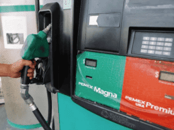 La gasolina relativamente cara en México responde no sólo a factores estructurales, sino también a la fijación implícita del precio final: Analista de Banamex. EL INFORMADOR / ARCHIVO
