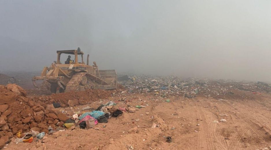 La emergencia continúa por humo y mala calidad del aire hasta que el incendio sea controlado por completo. ESPECIAL