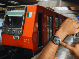 Usuarios del Metro en CDMX señalaron detenciones prolongadas y largos tiempos de espera. SUN / ARCHIVO