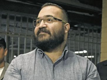 En audiencia, el ex mandatario rechazó la imputación y argumentó que no era responsable directo del manejo financiero del estado. AFP