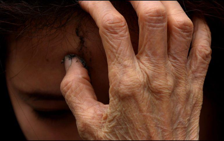 La cruz de ceniza también puede ser impuesta por laicos. AFP/Archivo