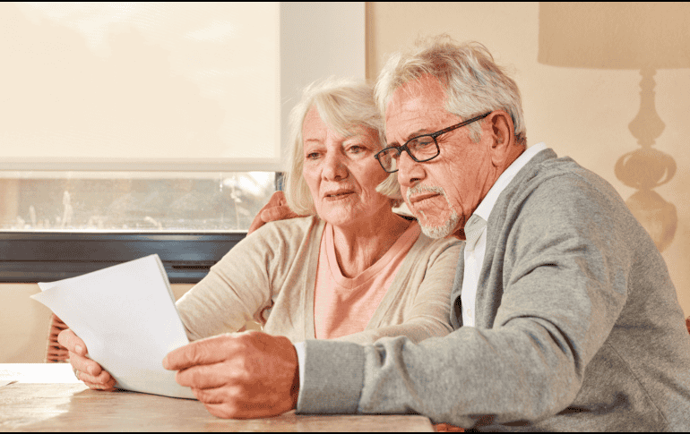 Esta interpretación generó cuestionamientos entre especialistas en derecho laboral, quienes sostienen que el aguinaldo forma parte del conjunto de prestaciones sociales de los trabajadores.  CANVA