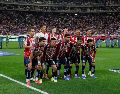 En medio de una temporada que ilusiona a su afición, las Chivas enfrentan un dilema tan silencioso como determinante. IMAGO7.