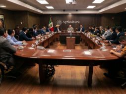 SADER y la industria láctea acuerdan plan para asegurar compra y abasto nacional de leche. CORTESÍA