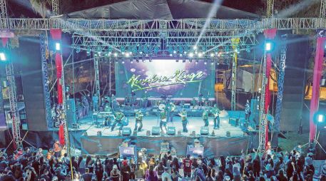 Los Kumbia Kings se presentaron en el Carnaval de Chapala. ESPECIAL