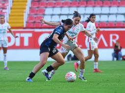 Se reportaron presuntas detonaciones de arma de fuego a las afueras del Estadio Victoria, por lo que se detuvo por minutos este encuentro. IMAGO7.