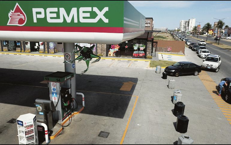 Tras los hechos violentos, Pemex reforzó la vigilancia en sus instalaciones para proteger a trabajadores y garantizar el suministro. AFP/ARCHIVO