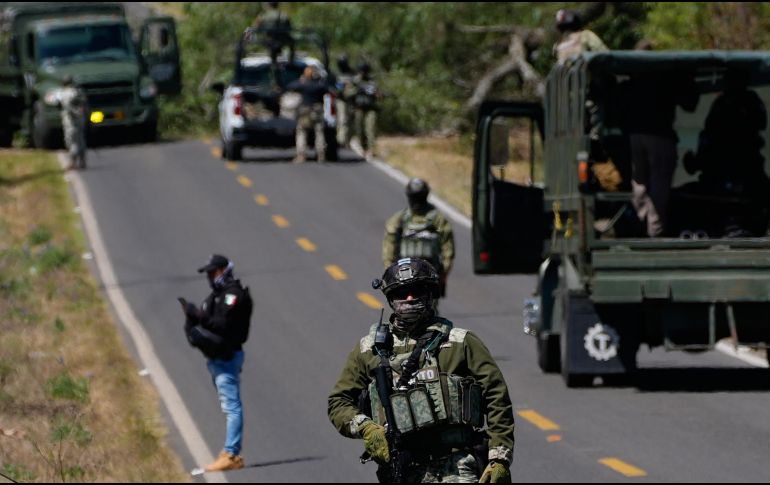 En medio de la tensión y la presencia del Ejército y la Guardia Nacional, los habitantes de Tapalpa tratan de regresar a la normalidad. AP/ARCHIVO
