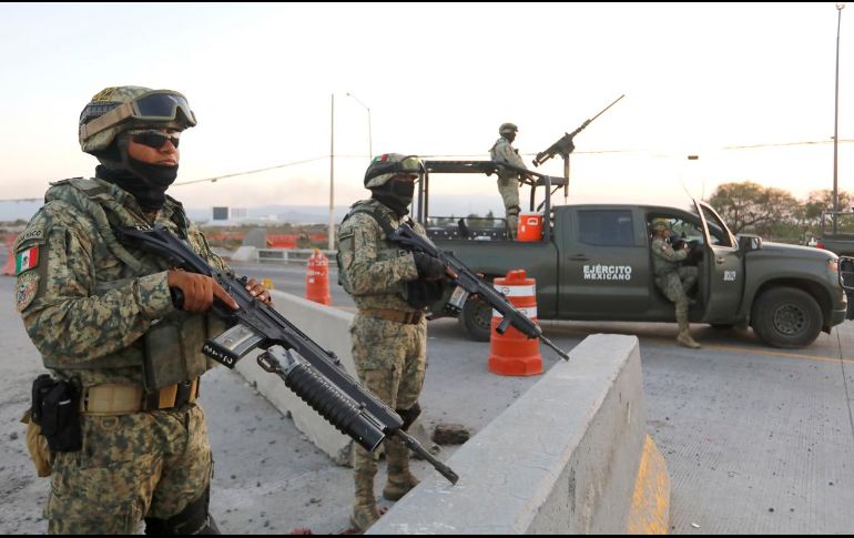 Los ciudadanos se mantienen en alerta, pues personal del Ejército Mexicano arribó en tanquetas e incluso un helicóptero aterrizó en una de las zonas ejidales. EFE/F. Guasco