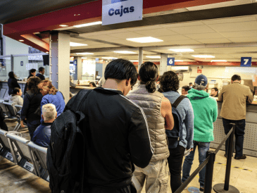 Durante 2026, el refrendo vehicular costará mil pesos para automóviles, camionetas y vehículos de carga general. EL INFORMADOR/ARCHIVO