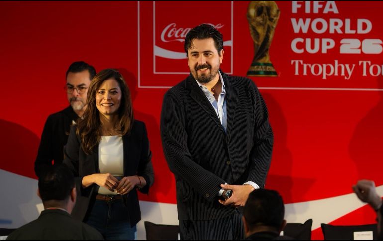 Amaury Vergara, propietario de Chivas, y la alcaldesa de Guadalajara, Verónica Delgadillo. EL INFORMADOR / A. Navarro