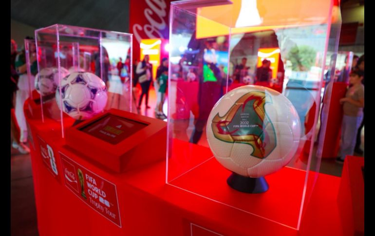 Durante el recorrido, los asistentes podrán apreciar elementos históricos y espacios interactivos que evocan momentos emblemáticos del torneo y su impacto a nivel internacional. EL INFORMADOR / A. Navarro