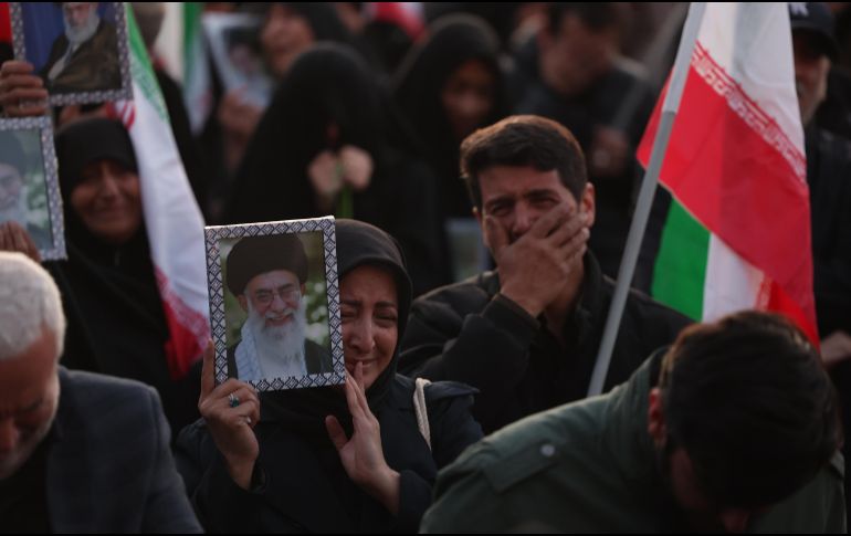 El privilegio de interpretar el islam y emitir juicios les otorga a los ataloyás poder religioso y gran influencia política. EFE / A. Taherkenareh