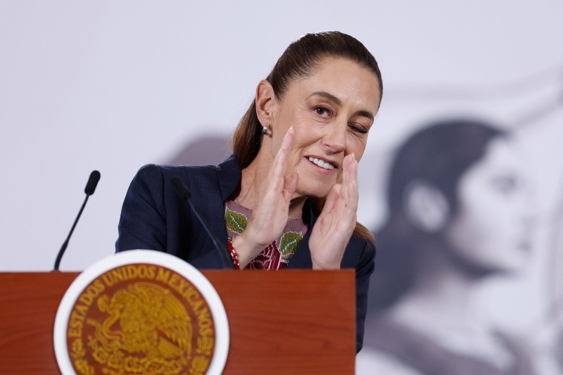 Sheinbaum declaró que vio el espectáculo a través de una ventana desde Palacio Nacional 