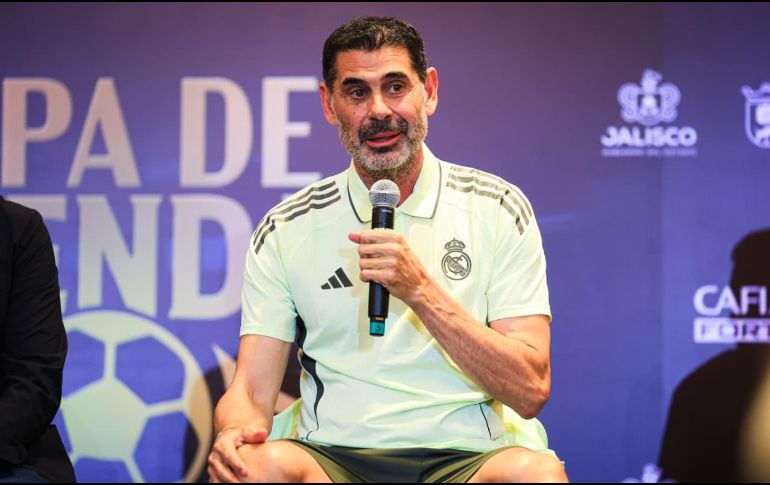 Fernando Hierro, quien vivió en Guadalajara por año y medio, dedicó unos segundos para mencionar, sin profundizar demasiado, el tema que se vivió hace unos días. EL INFORMADOR / J. Acosta