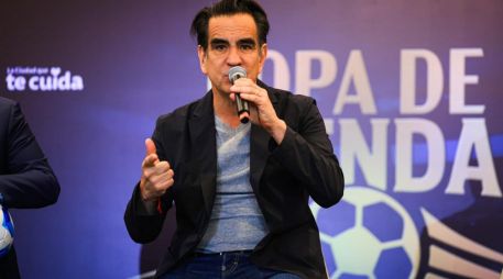 Fernando Hierro, quien vivió en Guadalajara por año y medio, dedicó unos segundos para mencionar, sin profundizar demasiado, el tema que se vivió hace unos días. EL INFORMADOR / J. Acosta