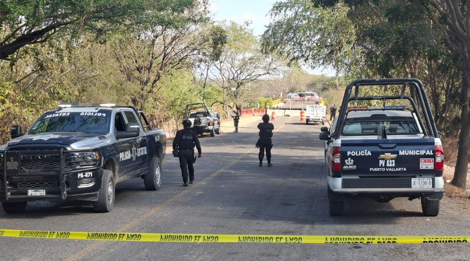 Ayer comenzaron las labores de demolición y reconstrucción del puente, que resultó dañado tras los hechos de violencia registrados en los últimos días tras el abatimiento de 