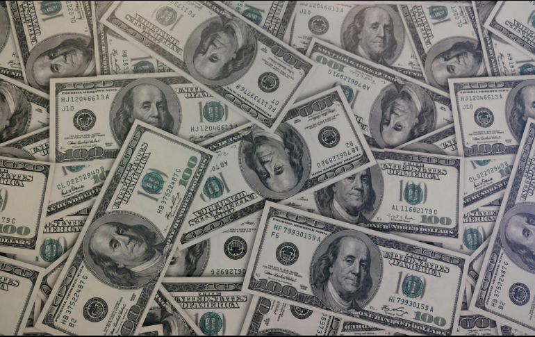 En el mercado internacional, el dólar avanzó 0.61%, alcanzando su nivel más alto desde mediados de enero. Unsplash