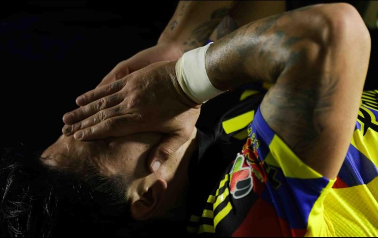 Además de la derrota que bajó al equipo al noveno puesto, el América perdió a Víctor Dávila por lesión. El chileno podría perderse lo que resta del torneo. SUN/C. Mejía