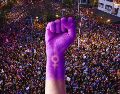 El 8M trasciende celebraciones y se convierte en un llamado a la reflexión sobre la lucha por la igualdad de género y los derechos de las mujeres.