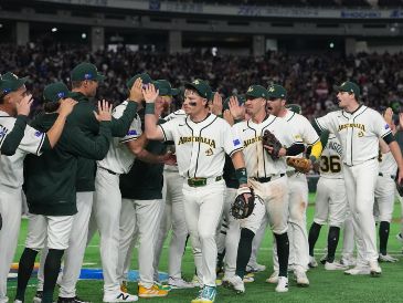 Australia se impuso con autoridad por 3-0 ante China Taipéi, en un duelo marcado por el dominio desde la lomita. AP/ H. Komae.