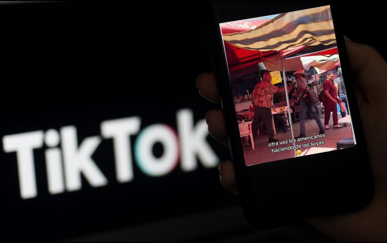 El altercado provocó que la gente local interviniera a favor del músico. AFP / ARCHIVO / ESPECIAL / TikTok @brragan