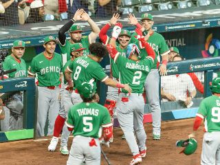 México debutó este viernes con victoria de 8-2 sobre Gran Bretaña en el Clásico Mundial de Beisbol, en un partido del grupo B disputado en el Daikin Park de Houston, Texas. EFE / C. Ramírez