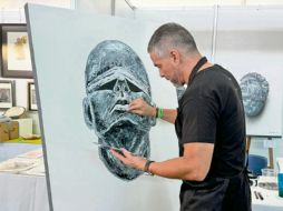 Víctor Haro. El artista invitado del Art Fest 37 realizó una obra en vivo. EL INFORMADOR/H. Navarro