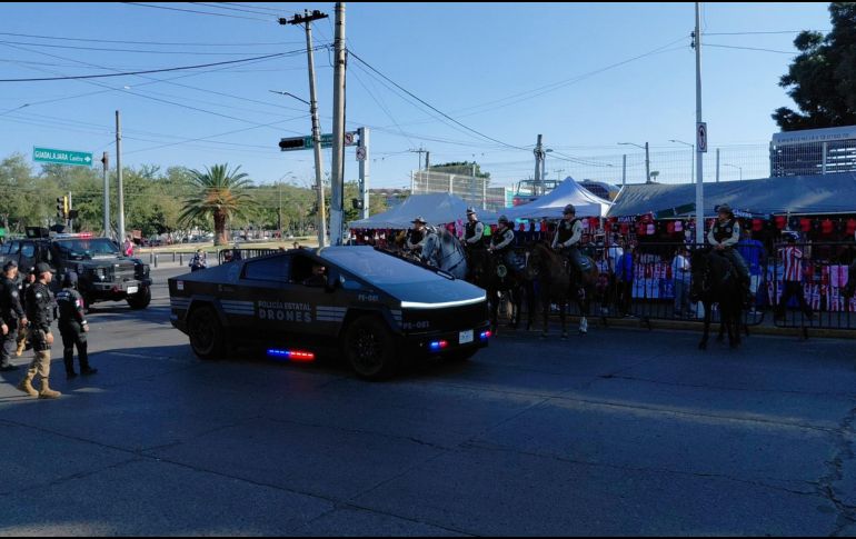 En general, dijo la Comisaría Tapatía, se reportaron cuatro conatos de riña, mismos que fueron dispersados. ESPECIAL/Policía de Guadalajara