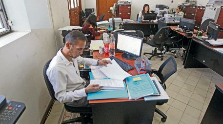 El cansancio y la fatiga mental en los entornos laborales suelen ser ignorados. EL INFORMADOR