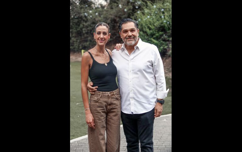 Michelle Greycha y Álvaro Corella. GENTE BIEN JALISCO / C. Jimeno