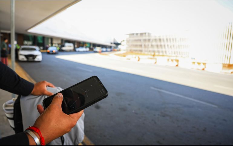 Uber había mencionado que contaba con el permiso, pero esto fue desmentido por la Secretaría de Infraestructura, Comunicaciones y Transportes. EL INFORMADOR/J. Acosta