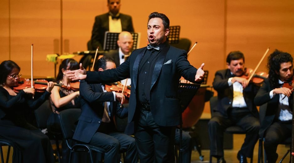 El barítono Carlos López, interpretó la célebre “Canción del Toreador”. EL INFORMADOR/ J. Acosta