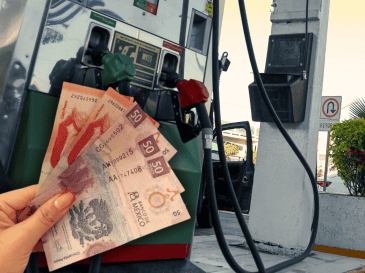 Estas son algunas recomendaciones y hábitos que los conductores pueden adoptar para optimizar el consumo del combustible. EL INFORMADOR/ARCHIVO