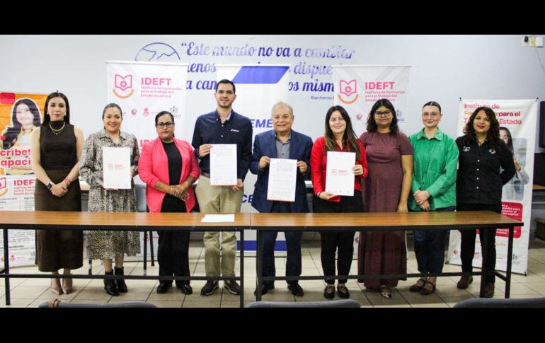 Durante el encuentro se subrayó que la capacitación se consolida como una herramienta clave para mejorar la calidad de vida de las personas. CORTESÍA