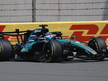 El Circuito Internacional de Shanghái fue el escenario de una exhibición de poderío por parte de George Russell, quien se alzó con la victoria en la primera carrera Sprint de la temporada 2026. EFE / A. Plavevski