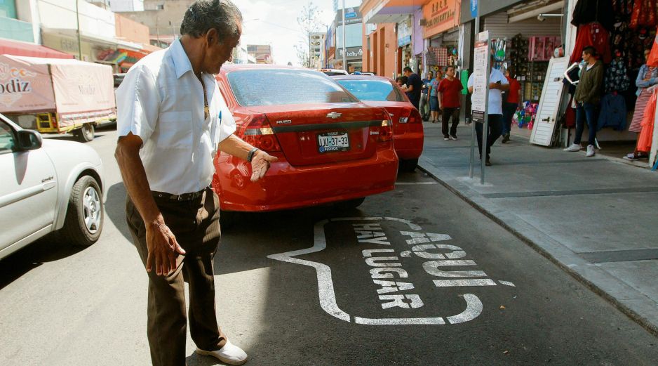 Parquímetros virtuales operan en la zona de Obregón. Usuarios pueden pagar el estacionamiento mediante aplicación móvil. EL INFORMADOR/Archivo