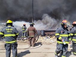 Autoridades municipales informaron que el incendio se encuentra confinado y sin riesgo de propagación. ESPECIAL