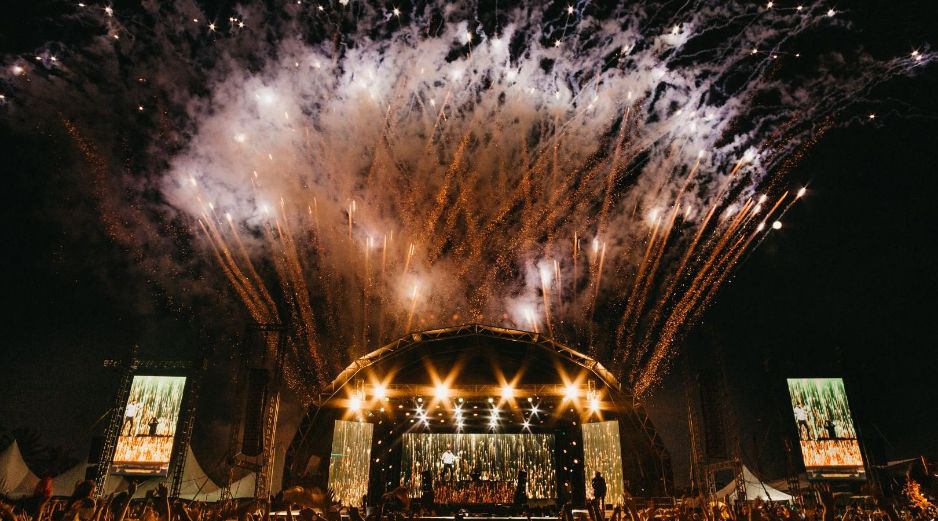 La transmisión del Vive Latino incluirá conciertos en vivo, entrevistas con artistas y contenido detrás de cámaras durante ambos días del festival. CANVA