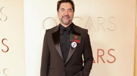 El actor Javier Bardem, aprovechó su paso por la alfombra roja para denunciar el conflicto en Oriente Medio, al que calificó de “guerra ilegal”. AFP