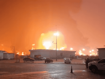 Un total de cinco personas murieron como resultado de un incendio y explosión que se registró alrededor de la barda perimetral. ESPECIAL.