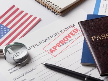 Este mecanismo permite renovar la visa sin entrevista y evitar acudir a embajada o consulado. ESPECIAL/FREEPIK