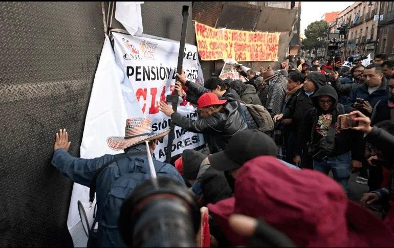 La CNTE tiene prevista una movilización que partirá desde el Ángel de la Independencia con dirección al Zócalo. EFE/ Archivo