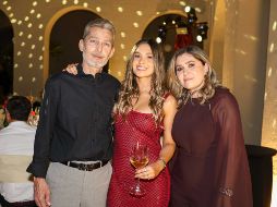 Luis Eduardo González, Michelle González y Analí Gutiérrez. GENTE BIEN JALISCO / T. Martínez