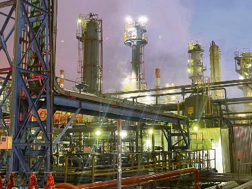 Refinería de Haifa, en el norte de Israel, donde se registraron daños tras el reciente ataque con misiles en medio de la escalada regional. AFP