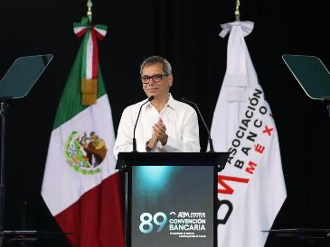 Emilio Romano afirmó que "el efecto más importante es el incremento posible en el costo de combustibles". EFE/A. Cupul