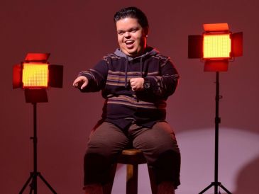 Originario de Jalisco, El Jimmy suma cuatro años de carrera profesional dentro del stand up. CORTESÍA