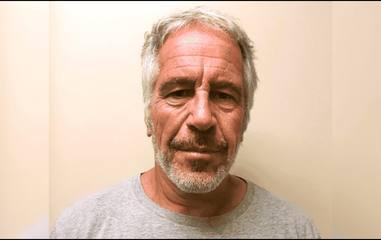 Epstein, que pasaba varias semanas al año en la capital francesa, donde tenía un lujoso apartamento cerca del Arco del Triunfo, dejó rastro en Francia de sus actividades. AP/ ARCHIVO