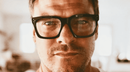 Alan Ritchson podría enfrentar cargos por la pelea. X / @alanritchson