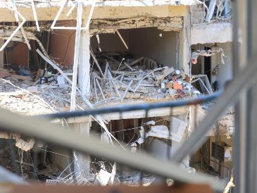 La escalada en Medio Oriente está lejos de terminar, con oleadas de bombardeos que afectan a Irán e Israel. EFE/M. Gibelli